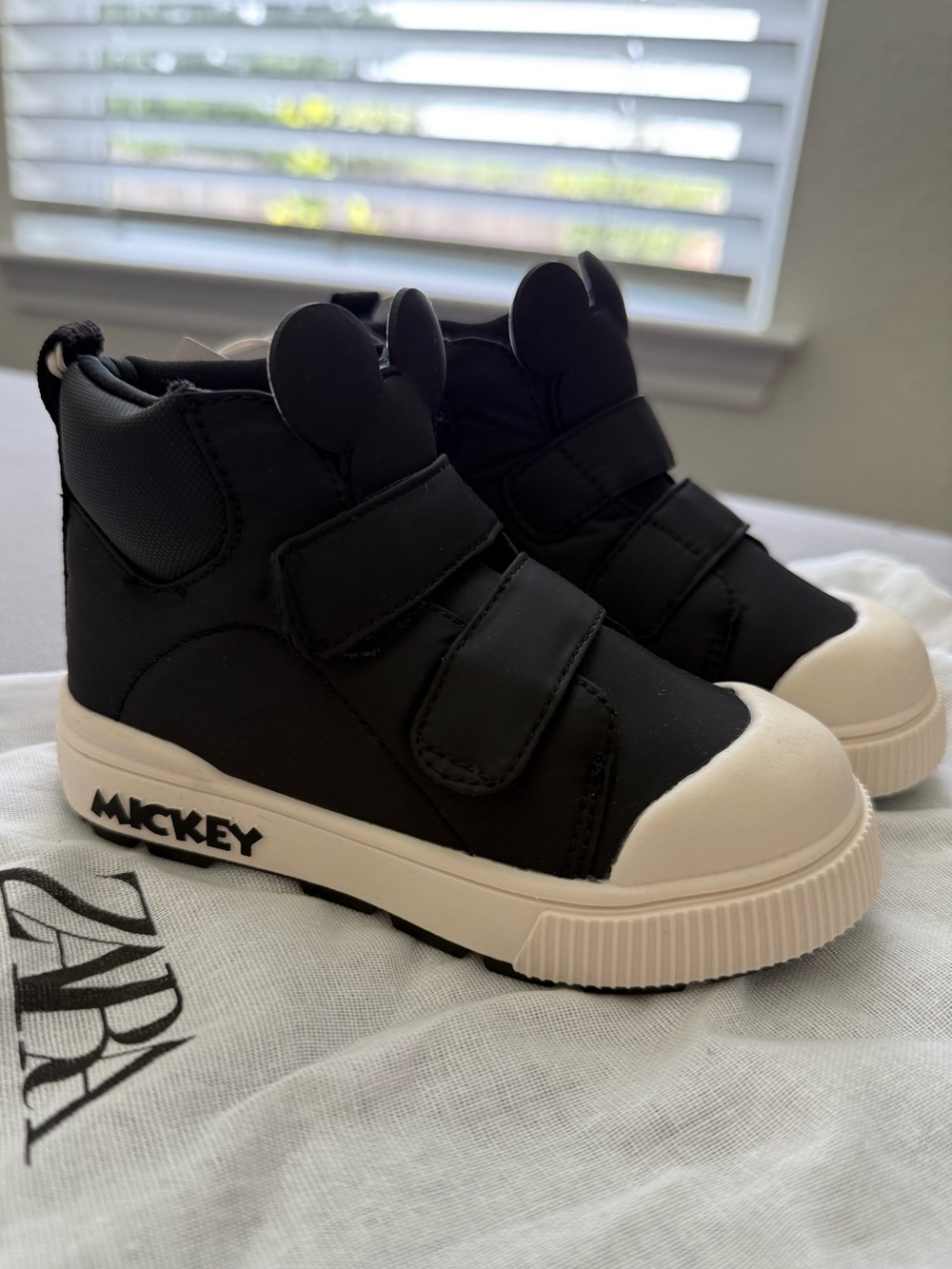 Zara Black High-Top Kids Sneakers with White Toe and Sole